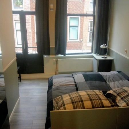 Aldo, Not For Parties, Not A Hotel, Room With Shared Bathroom, No Kitchen Amsterdam Eksteriør billede