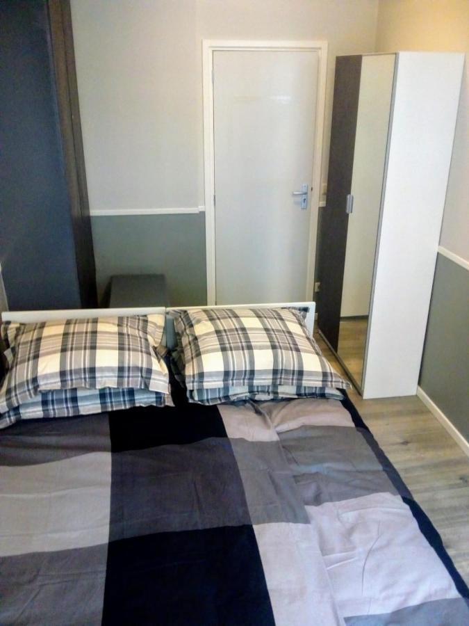 Aldo, Not For Parties, Not A Hotel, Room With Shared Bathroom, No Kitchen Amsterdam Eksteriør billede