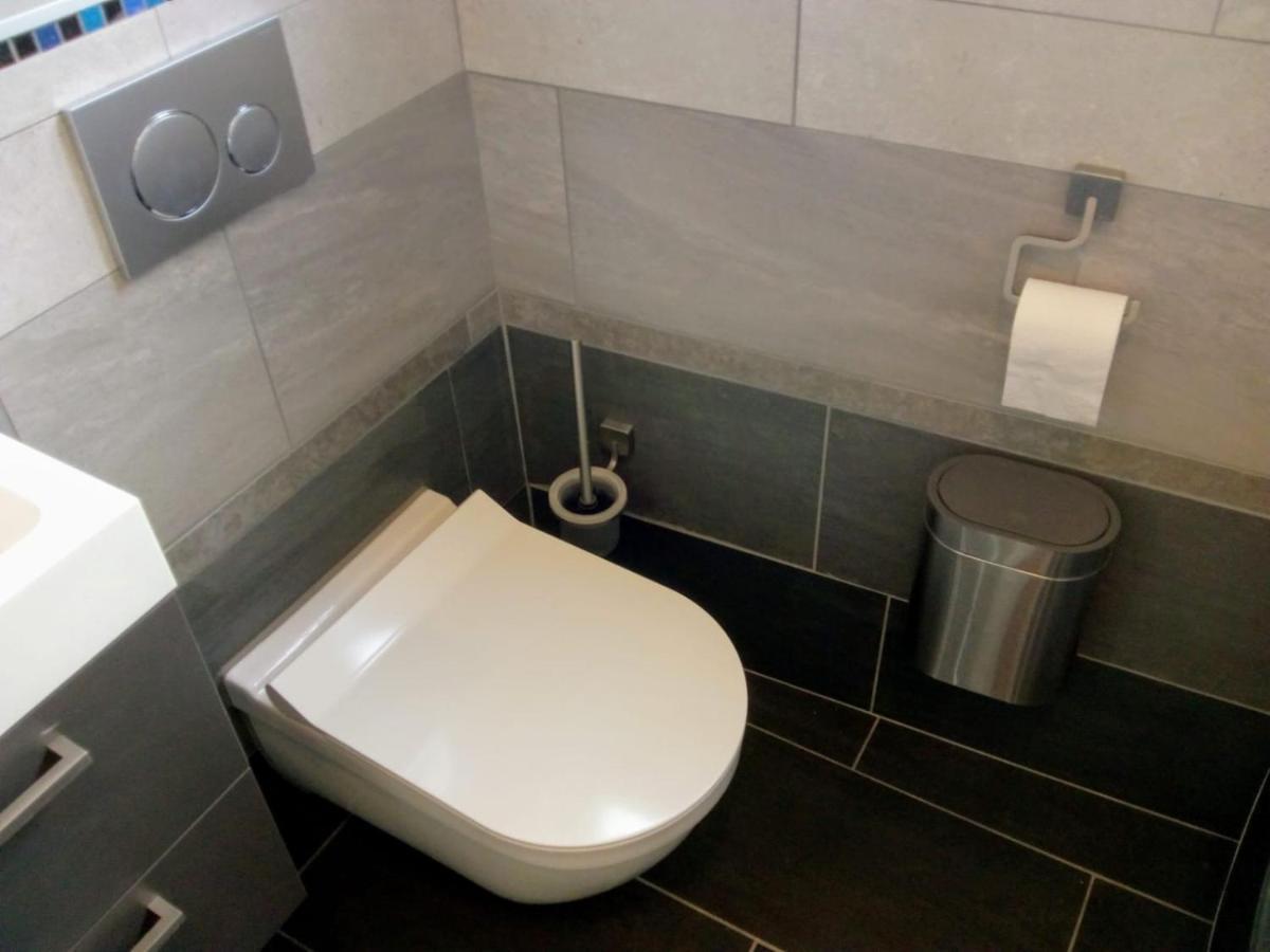 Aldo, Not For Parties, Not A Hotel, Room With Shared Bathroom, No Kitchen Amsterdam Eksteriør billede